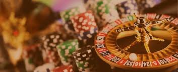Analisis strategi Texas Poker dengan kartu komunal di layar beton123